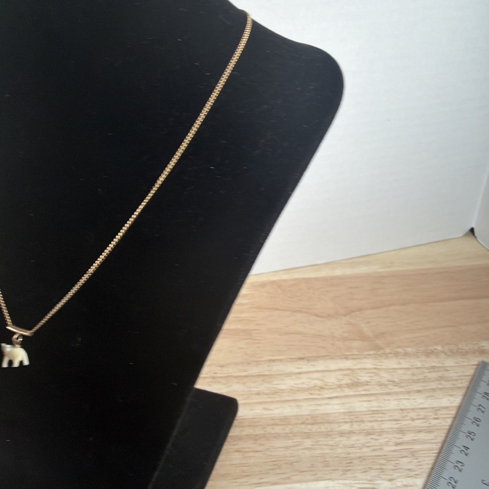 Rare Hard To Find Sarah Coventry Marked Tiny Elephant Necklace Vintage Dainty - Picture 3 of 6